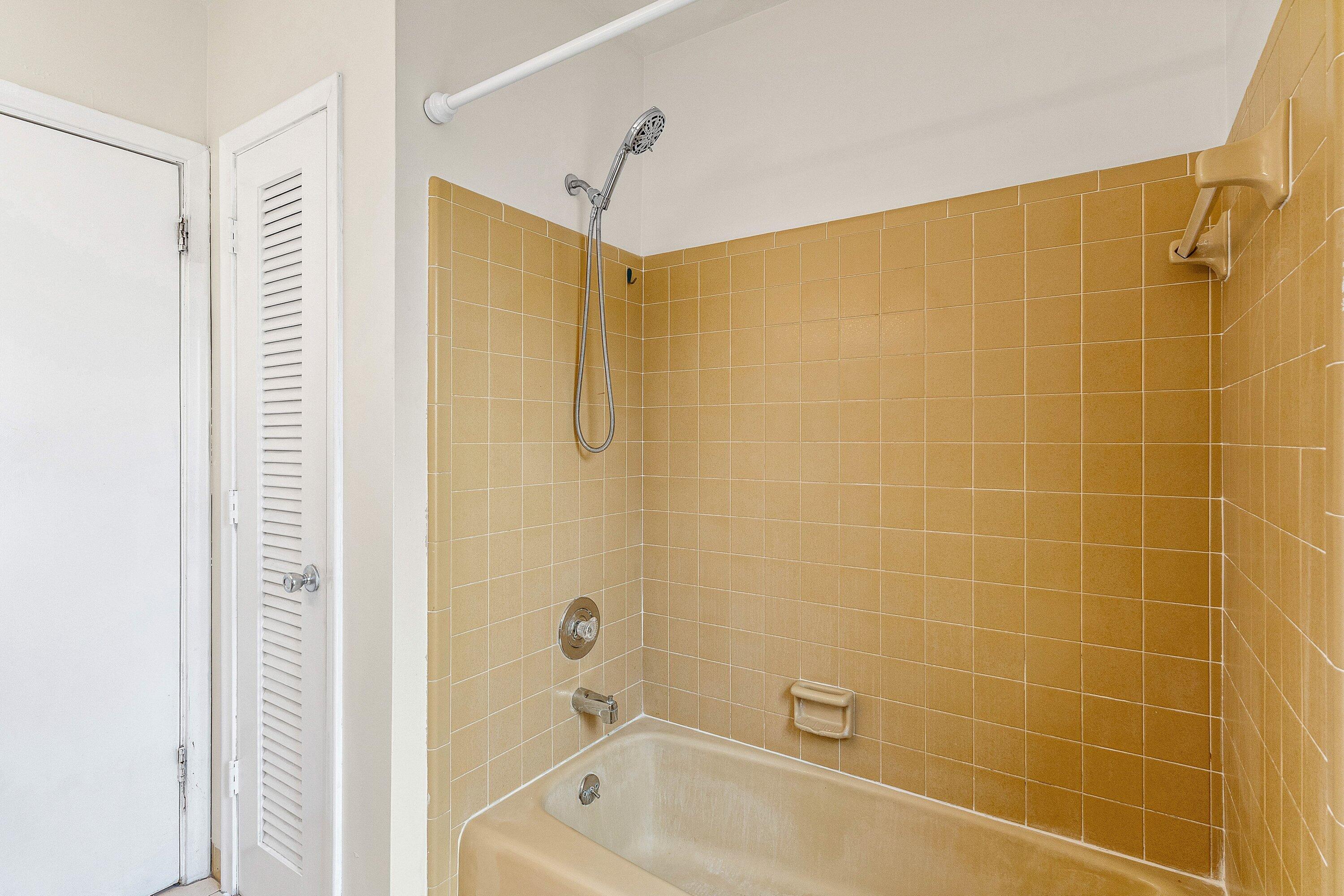 931 Northwest 9th Court Boca Raton, FL 33486 - Photo 18 of 30 025-931Northwest9thCourt-BocaRaton-FL-33