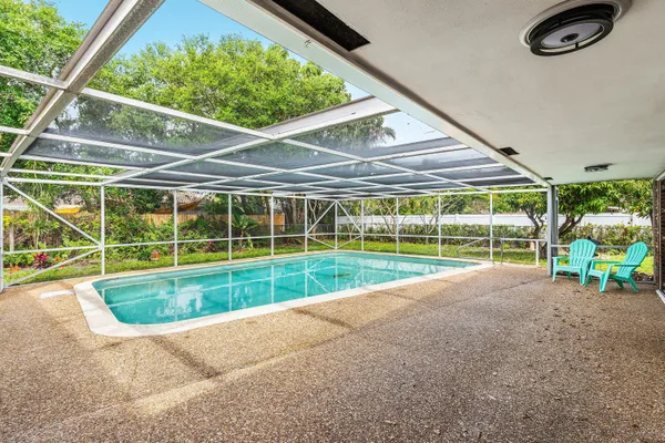 $4,500 | 931 Northwest 9th Court, Boca Raton, FL 33486