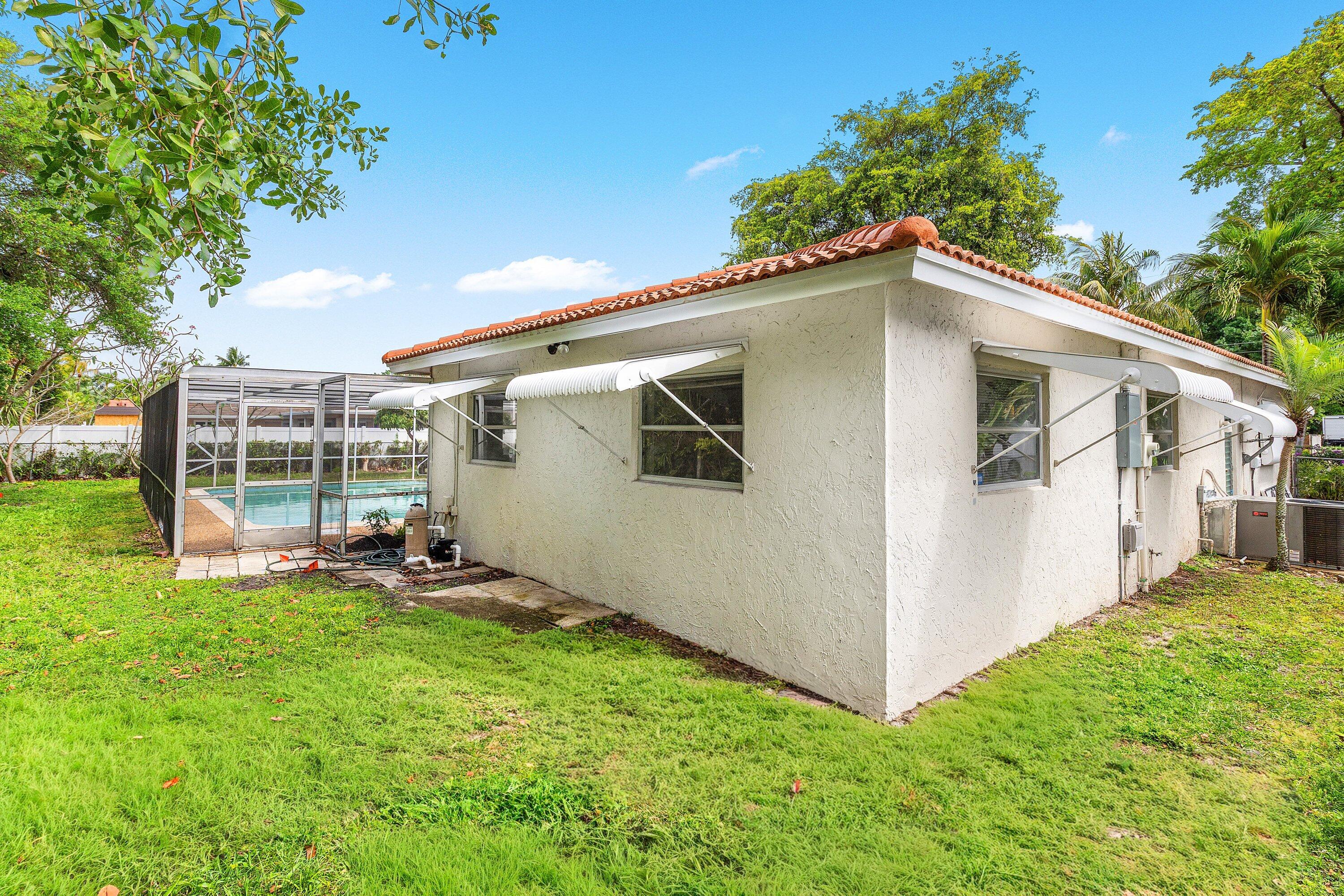 931 Northwest 9th Court Boca Raton, FL 33486 - Photo 28 of 30 Yard