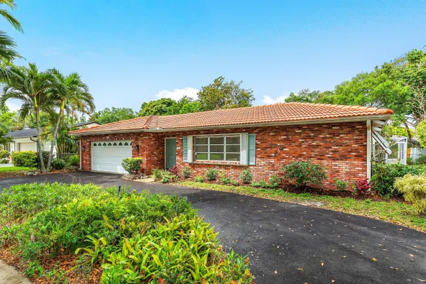 $4,500 | 931 Northwest 9th Court, Boca Raton, FL 33486