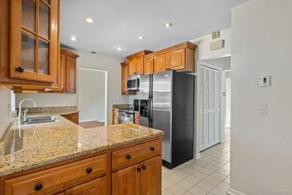 $4,500 | 931 Northwest 9th Court, Boca Raton, FL 33486