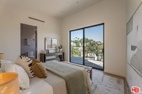 $1,995,000 | 4691 Glenalbyn Drive, Los Angeles, CA 90065