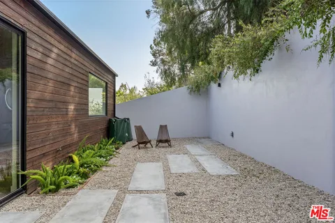 $1,995,000 | 4691 Glenalbyn Drive, Los Angeles, CA 90065