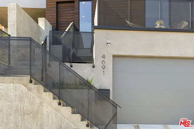 $1,995,000 | 4691 Glenalbyn Drive, Los Angeles, CA 90065