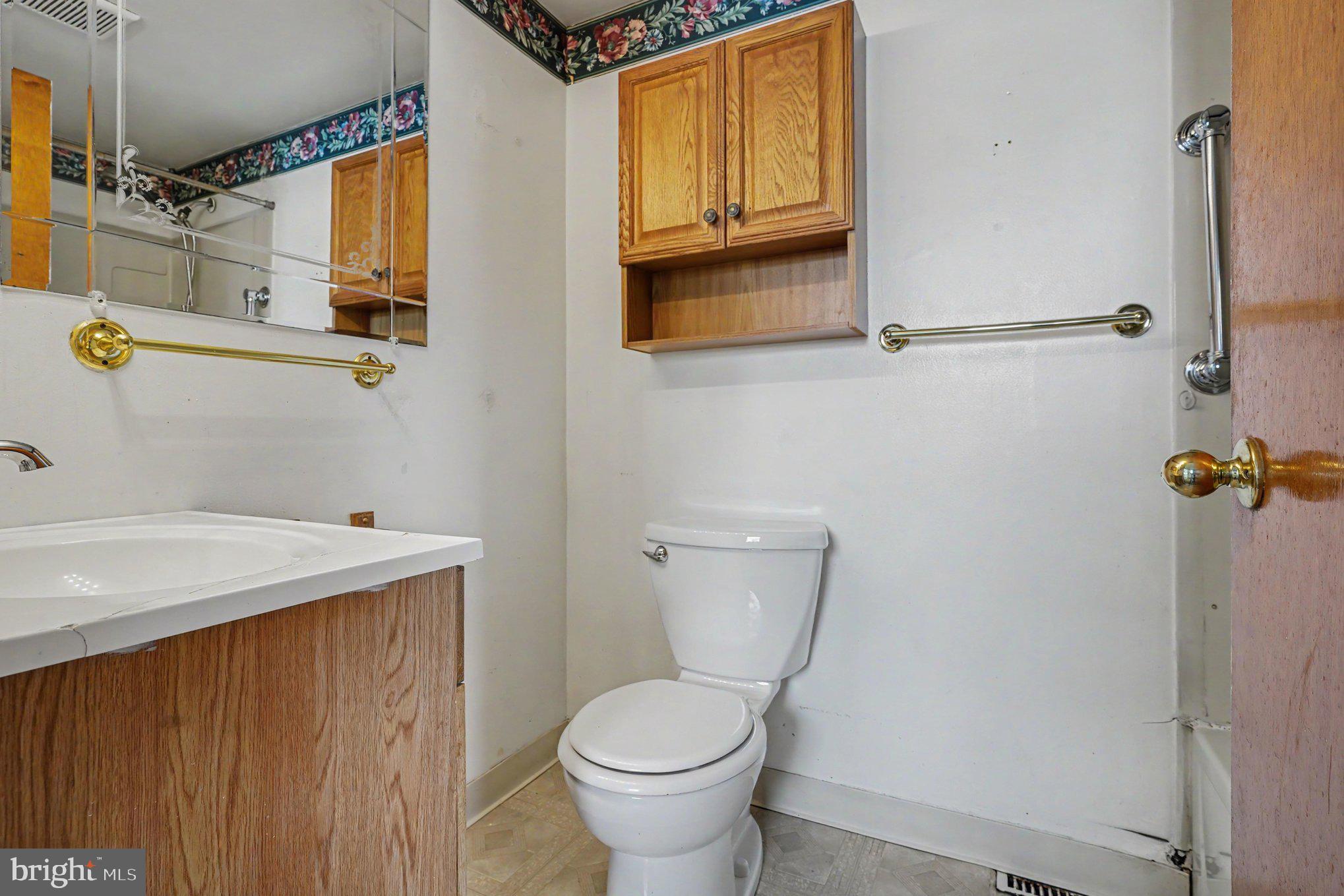 3823 Annadale Road Dundalk, MD 21222 - Photo 14 of 36 Bathroom