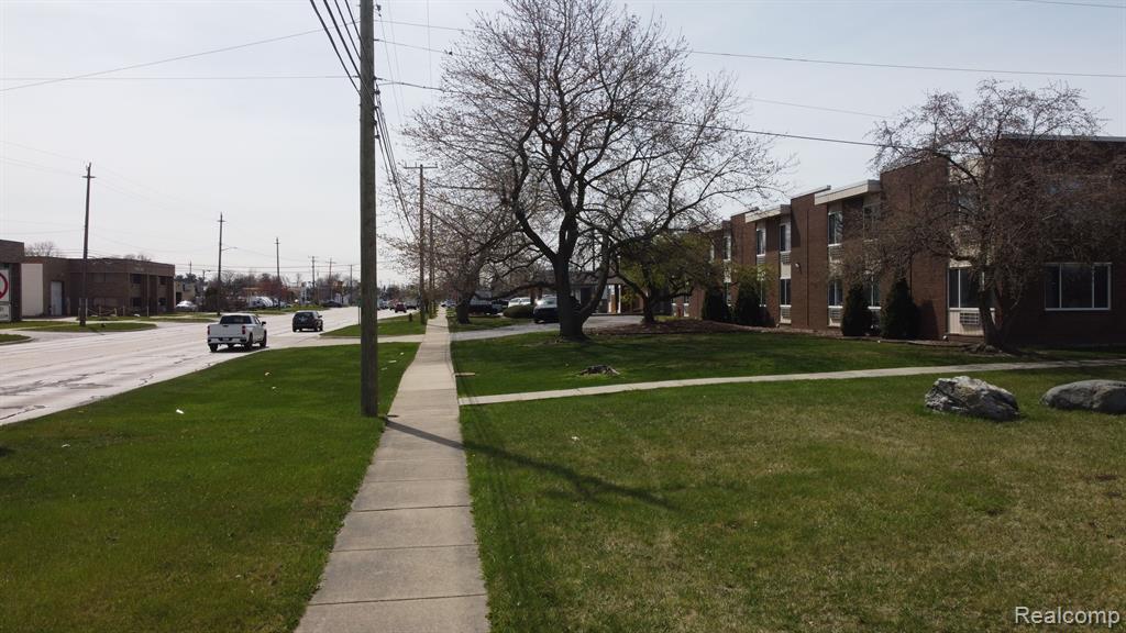 31227 Dequindre Road Madison Heights, MI 48071 - Photo 7 of 10