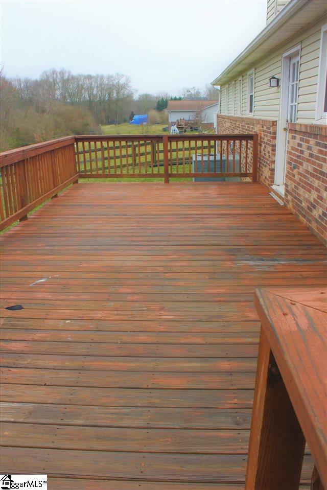 205 Hogg Road Williamston, SC 29697 - Photo 5 of 23