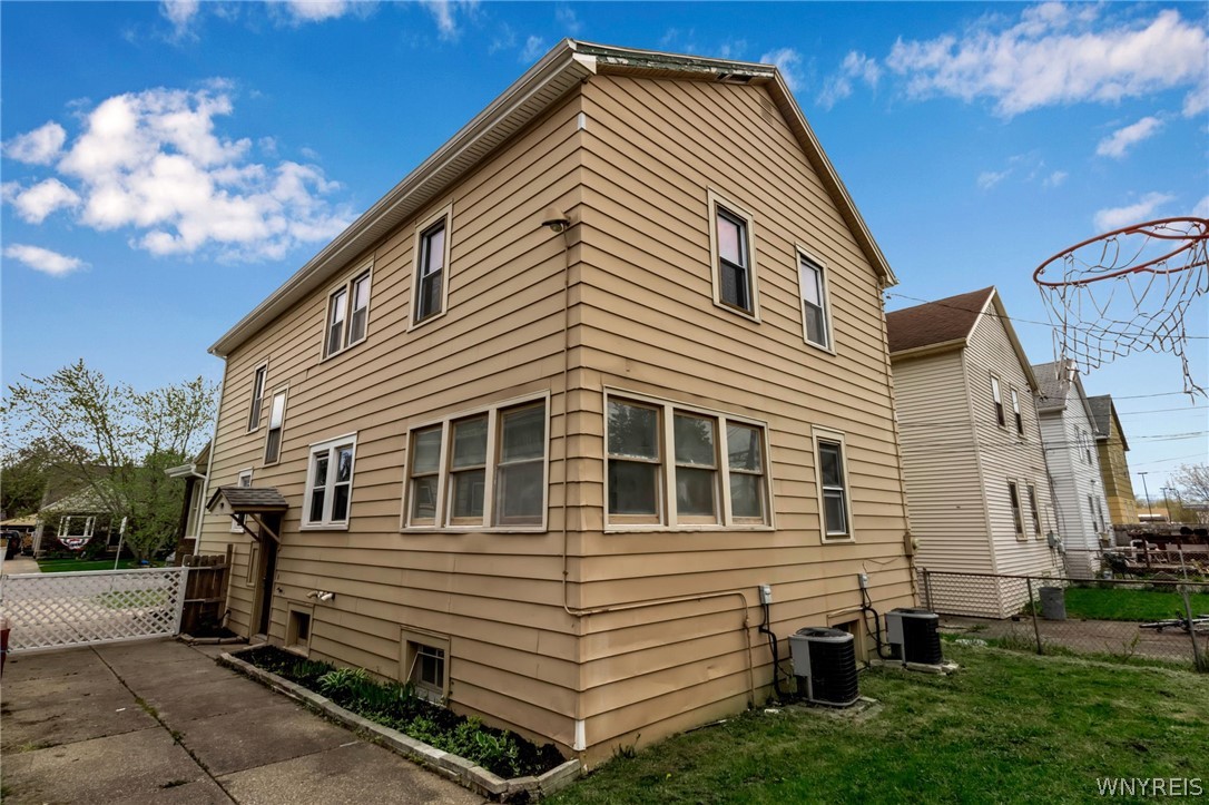 30 Ridgewood Road Buffalo, NY 14220 - Photo 5 of 50