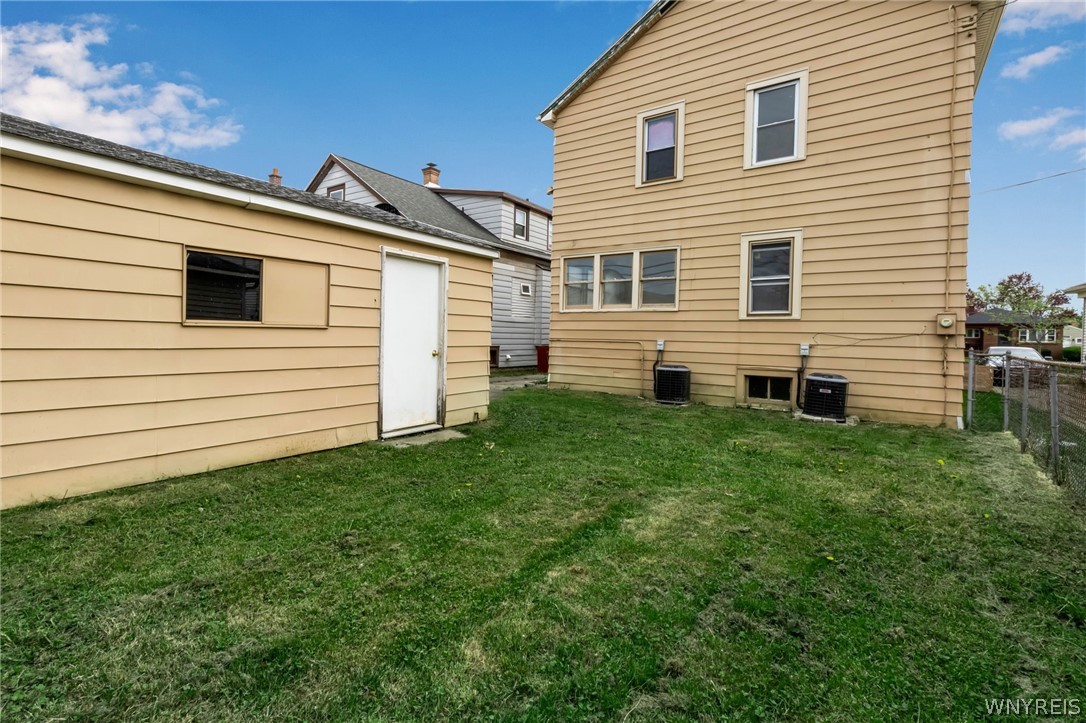 30 Ridgewood Road Buffalo, NY 14220 - Photo 7 of 50