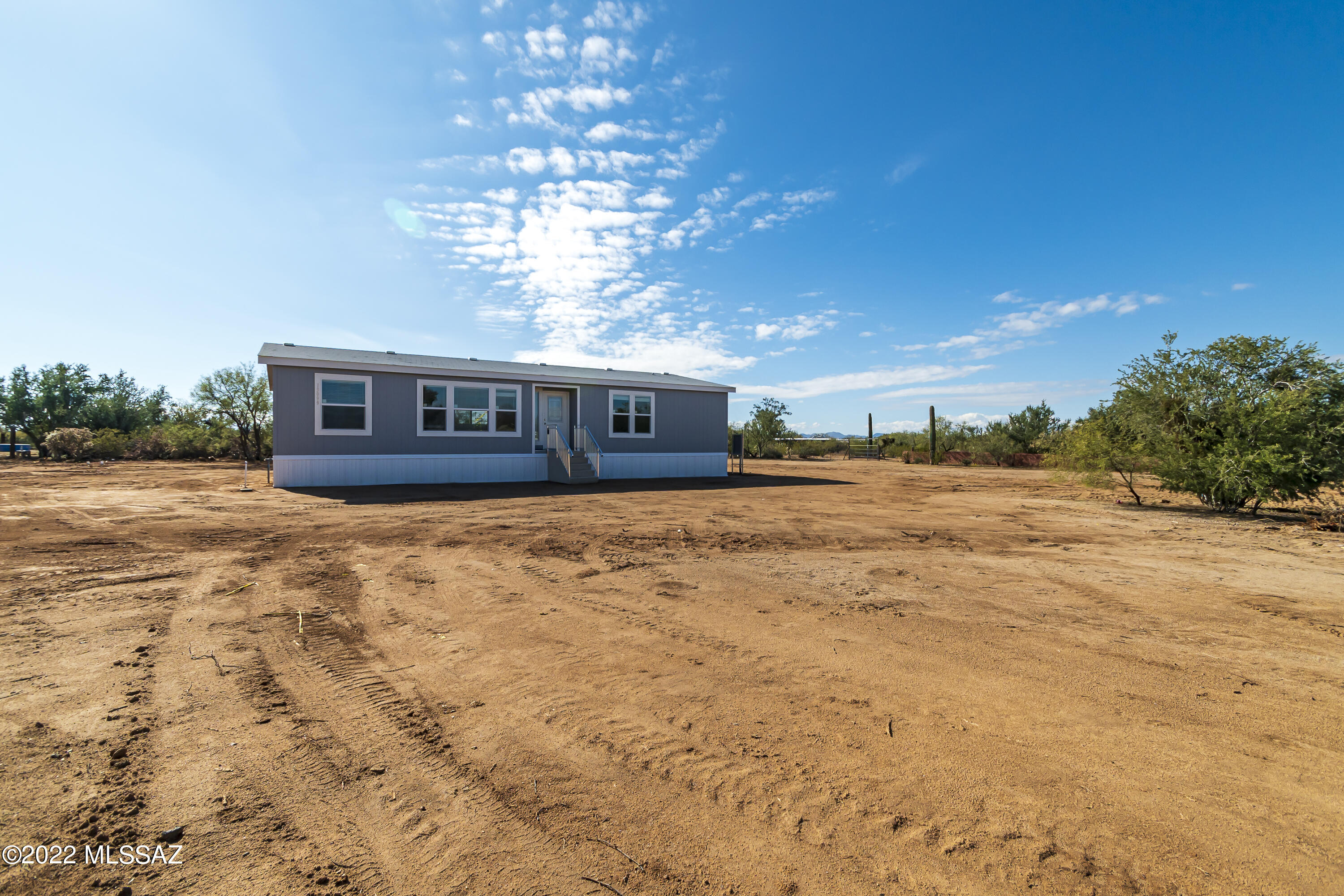 13099 West Trail Dust Road Tucson, AZ 85743 - Photo 2 of 30 Gallery Image 2