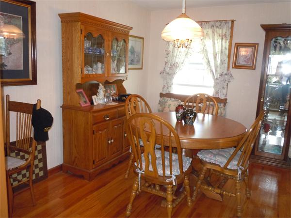 38 Glenvale Street Springfield, MA 01119 - Photo 6 of 15 Gallery Image 6