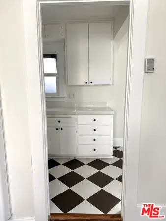 $2,995 | 1806 9th Street, Santa Monica, CA 90404
