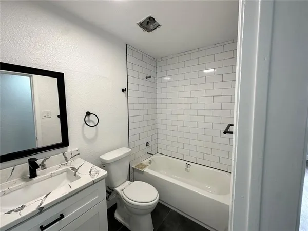 $1,650 | 801 Kingdom Circle, Unit 35, Waxahachie, TX 75167