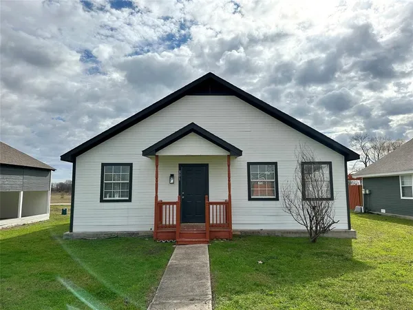 $1,650 | 801 Kingdom Circle, Unit 35, Waxahachie, TX 75167