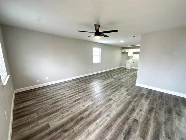 $1,650 | 801 Kingdom Circle, Unit 35, Waxahachie, TX 75167