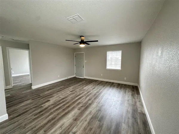$1,650 | 801 Kingdom Circle, Unit 35, Waxahachie, TX 75167