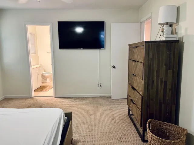 $3,600 | 24 Wyecreek Avenue, Charleston, SC 29412