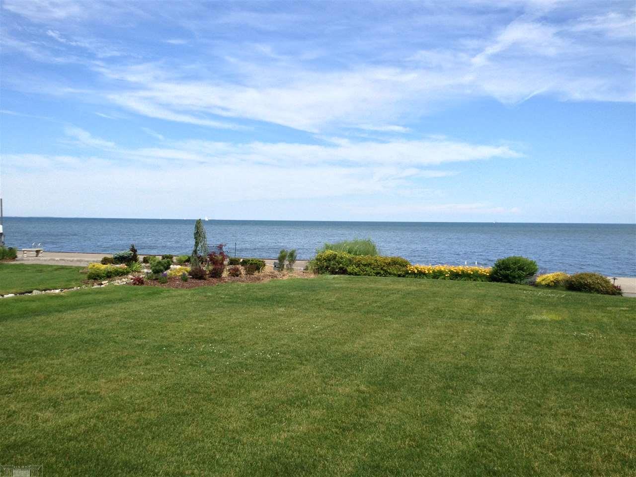 988 Lake Shore Road Grosse Pointe Shores, MI 48236 - Photo 58 of 60