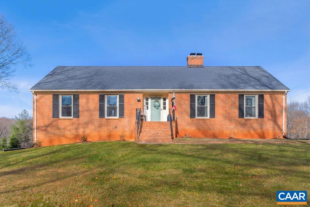 405 Christian Springs Road Amherst, VA 24521 - Photo 2 of 57 a front view of house with yard