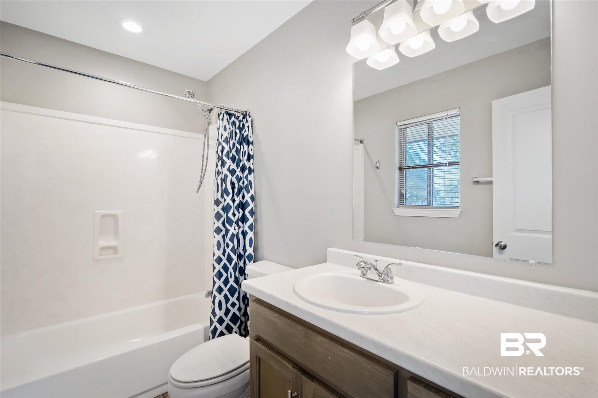 7070 South Laverne Drive Mobile, AL 36618 - Photo 13 of 20