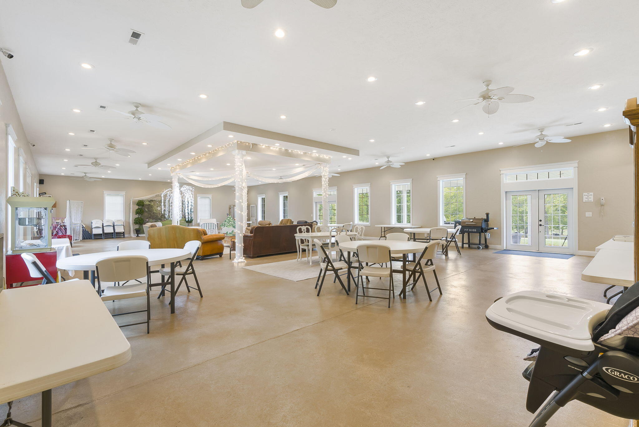 735 Co Road Sparta, MO 65753 - Photo 56 of 73 Can Seat Up to 200 Guests