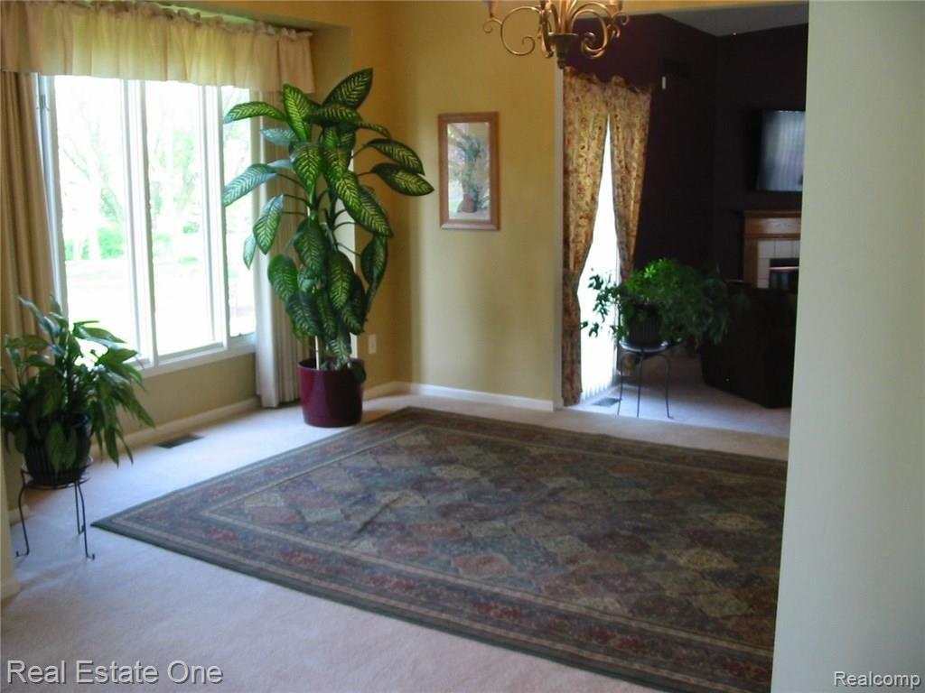 6765 Poppleton Road Canton, MI 48187 - Photo 25 of 99 IMG_5223.JPG