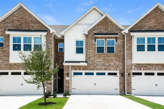 $2,399 | 5476 Sandstone Drive, Garland, TX 75043