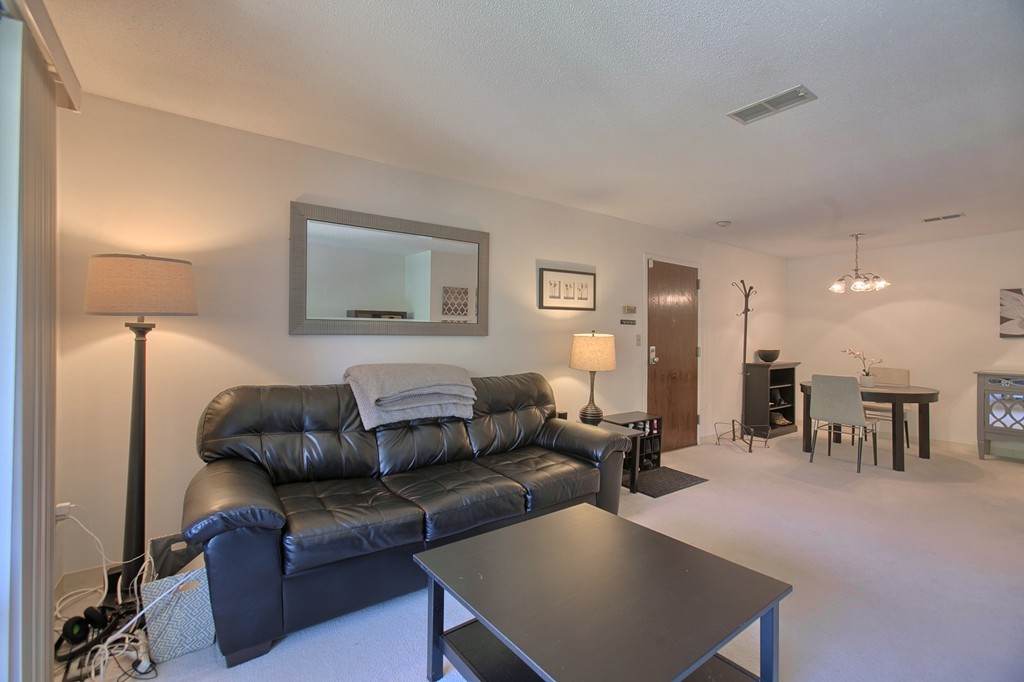 612 Franklin Crossing Road, Unit 612 Franklin, MA 02038 - Photo 6 of 30 Gallery Image 6