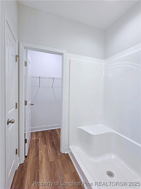 1554 Piney Grove Road Lumberton, NC 28360 - Photo 16 of 27 a bathroom with a bathtub