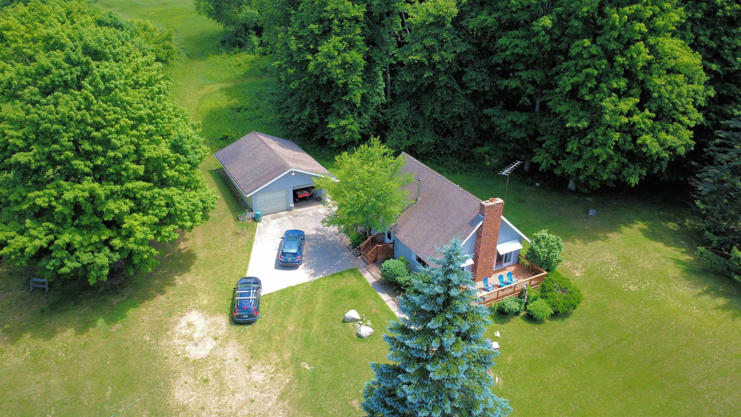 7203 Valley Road Honor, MI 49640 - Photo 3 of 39