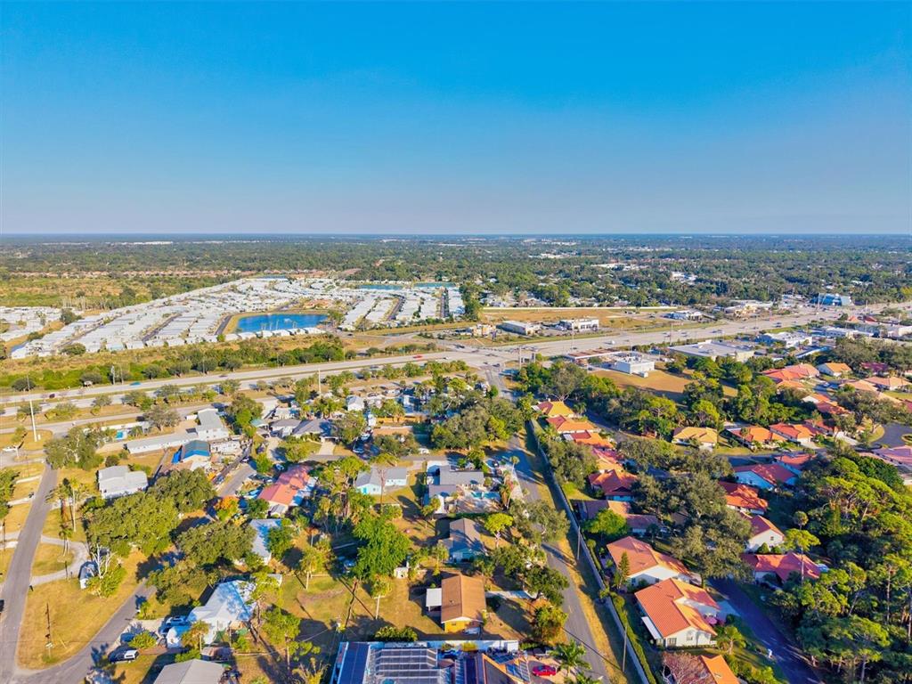 148 Roberts Road Nokomis, FL 34275 - Photo 7 of 68 a view of city and ocean