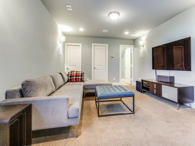 $950,000 | 506 Harvest Hill Drive, Murphy, TX 75094