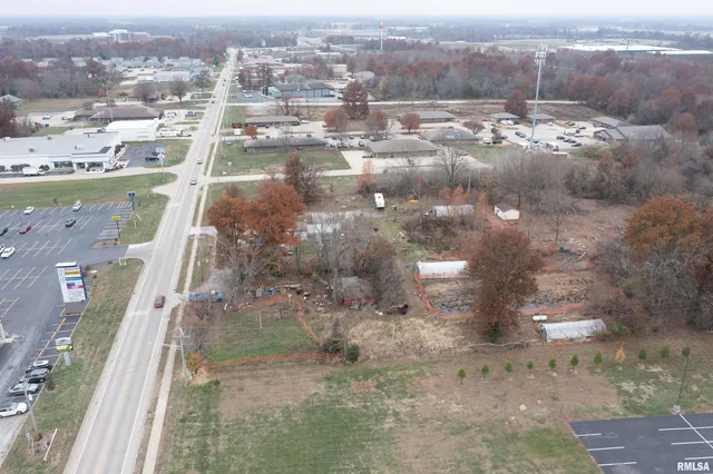 $675,000 | 605 South 42nd Street, Mount Vernon, IL 62864