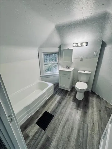 $219,900 | 2303 Francis Street, St. Joseph, MO 64501