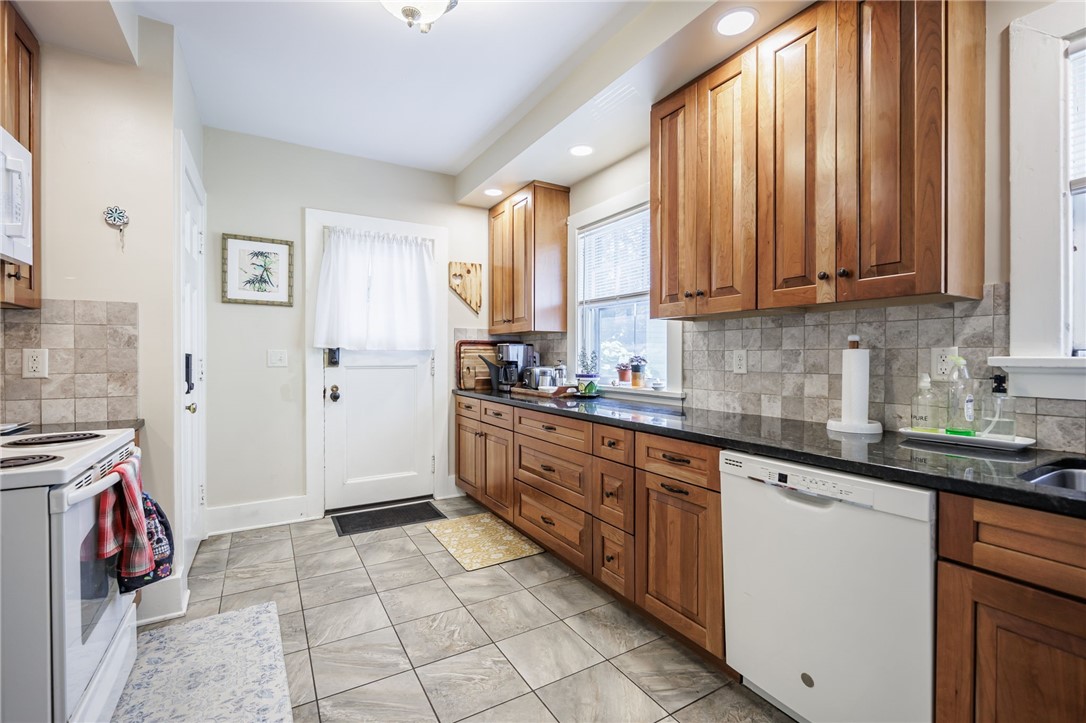 20 Calumet Street Rochester, NY 14610 - Photo 10 of 30