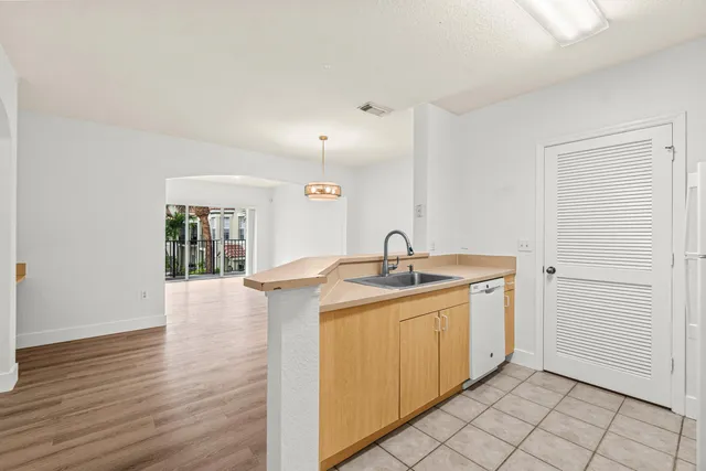 $2,500 | 1503 Belmont Place, Boynton Beach, FL 33436