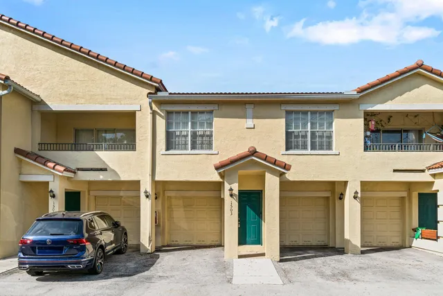 $2,500 | 1503 Belmont Place, Boynton Beach, FL 33436