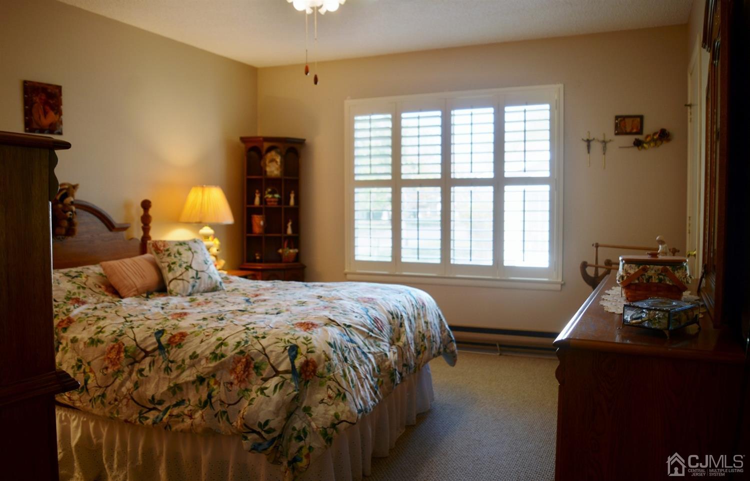 A Croydon Road Monroe Township, NJ 08831 - Photo 12 of 16 Gallery Image 12