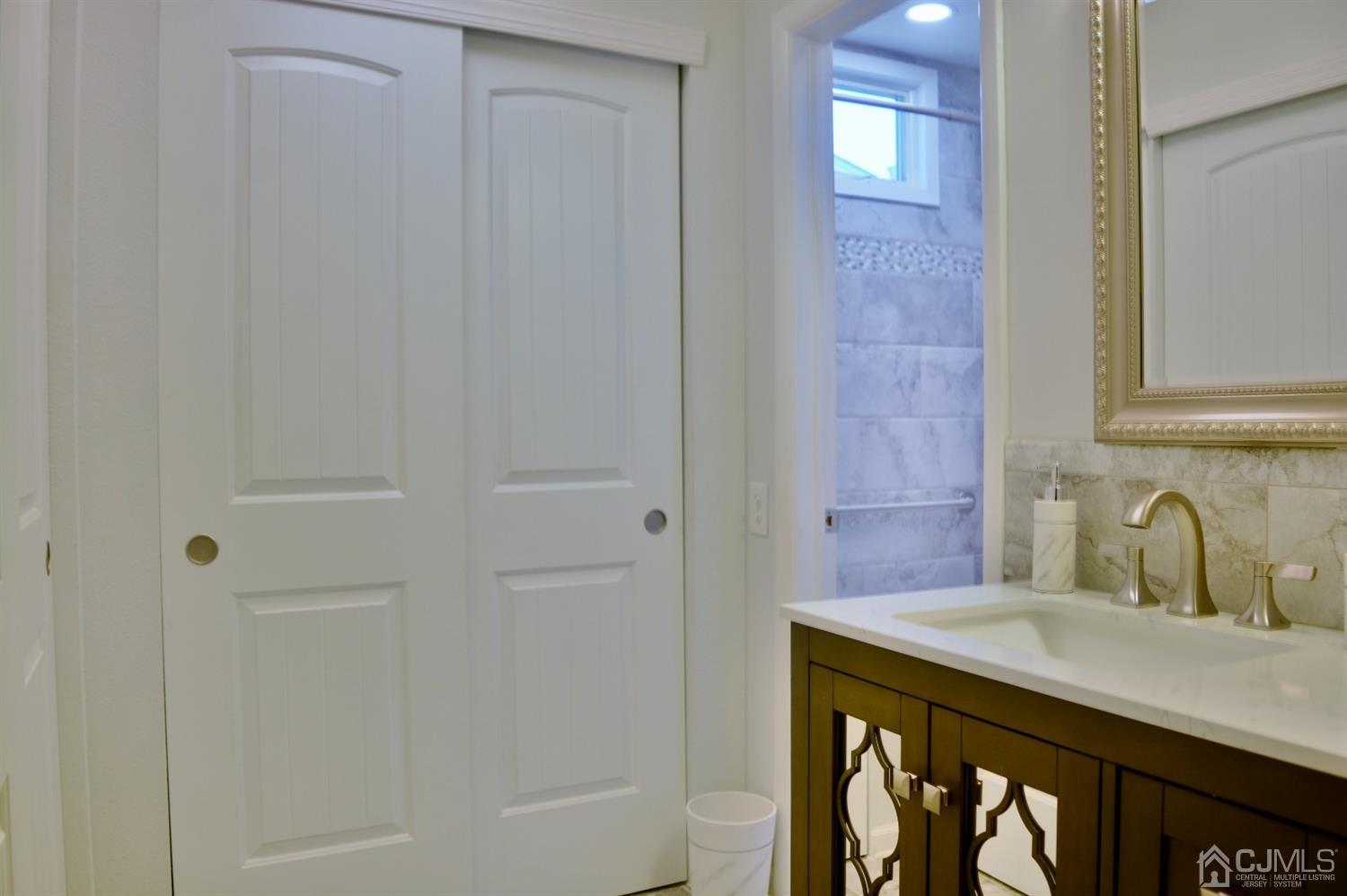 A Croydon Road Monroe Township, NJ 08831 - Photo 9 of 16 Gallery Image 9