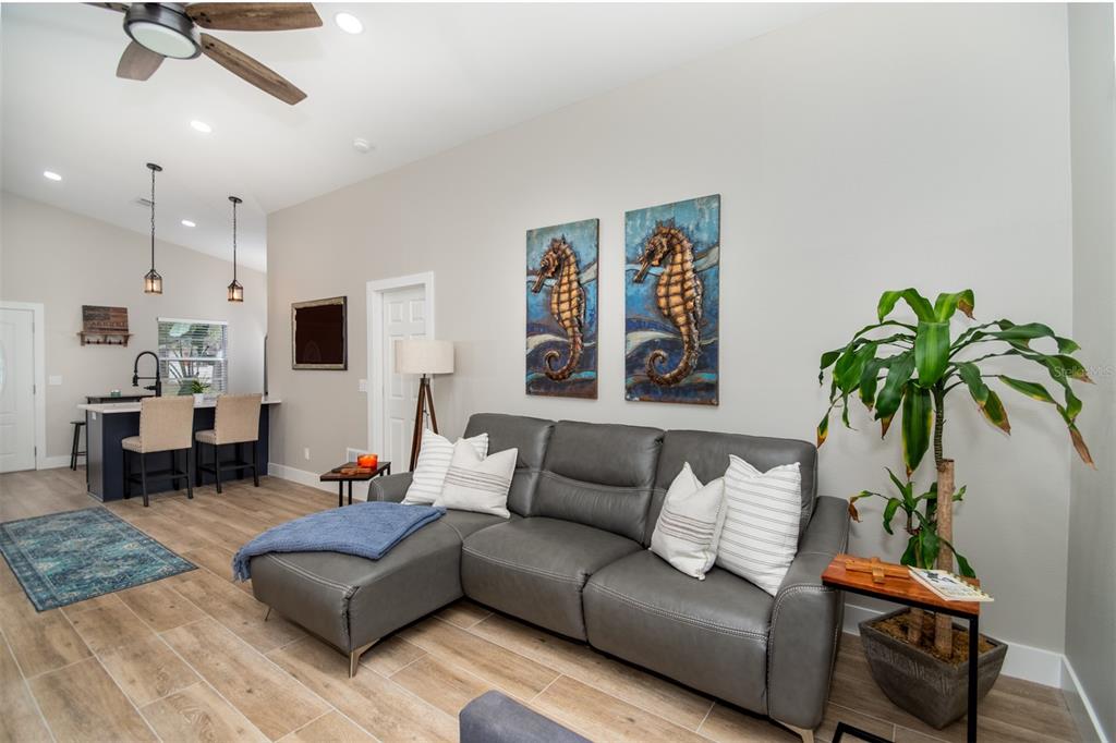 1106 Goshen Road Tarpon Springs, FL 34689 - Photo 4 of 39