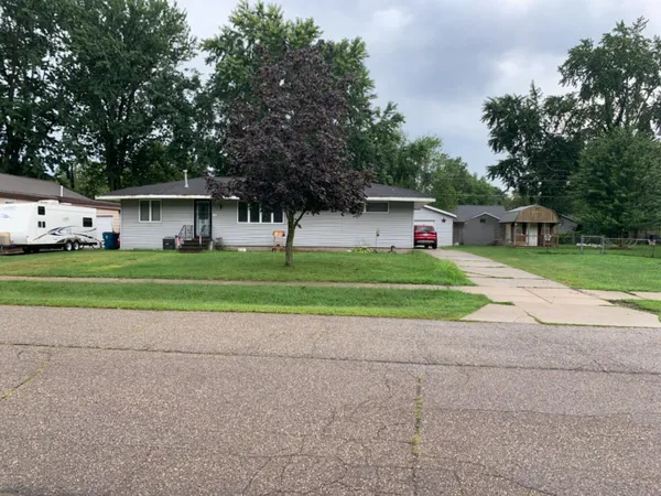 $255,000 | 447 Riverside Drive, Watervliet, MI 49098