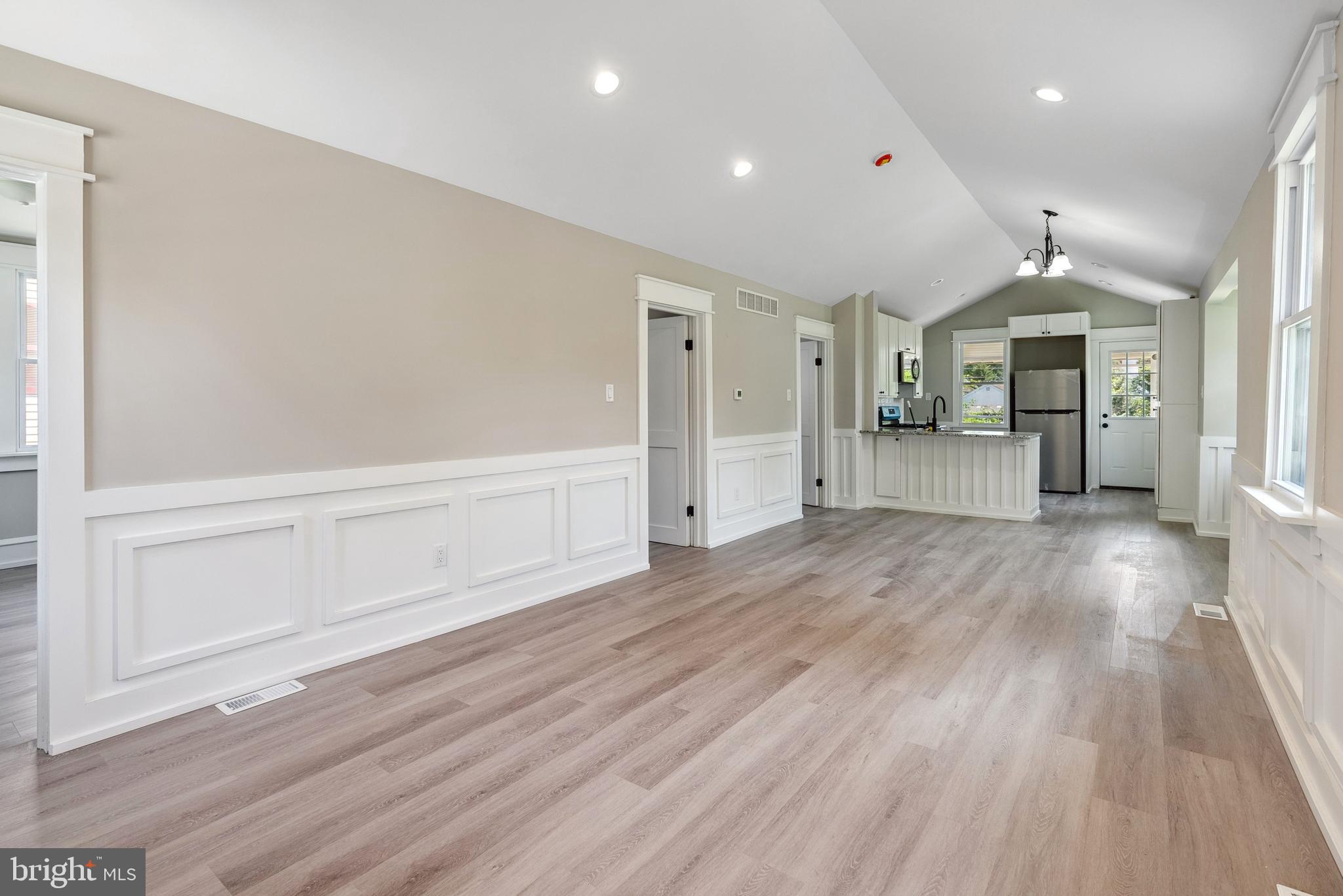 730 Maple Road Woodbury, NJ 08096 - Photo 3 of 20 Gallery Image 3