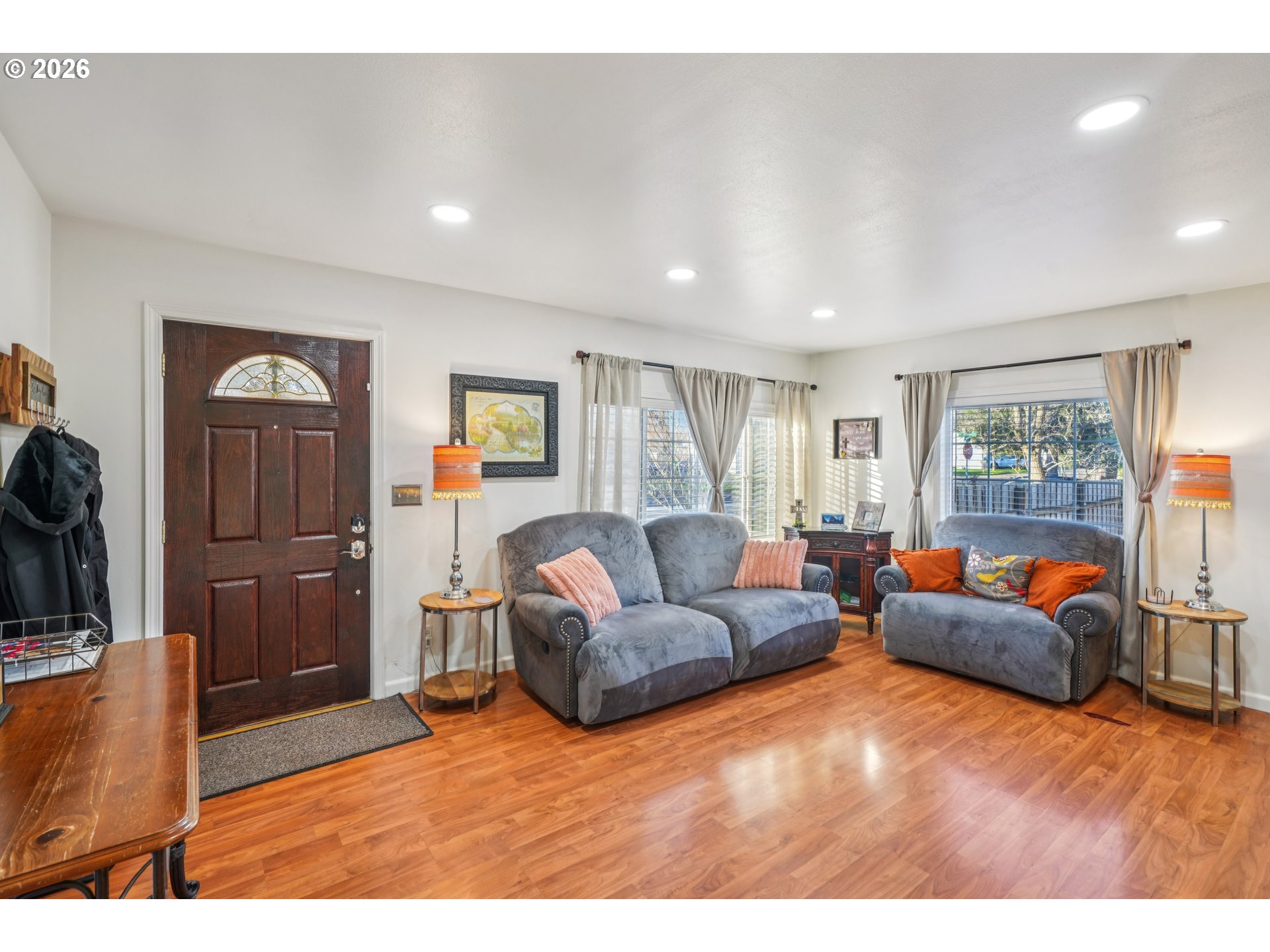 710 Southeast 155th Avenue Portland, OR 97233 - Photo 6 of 35