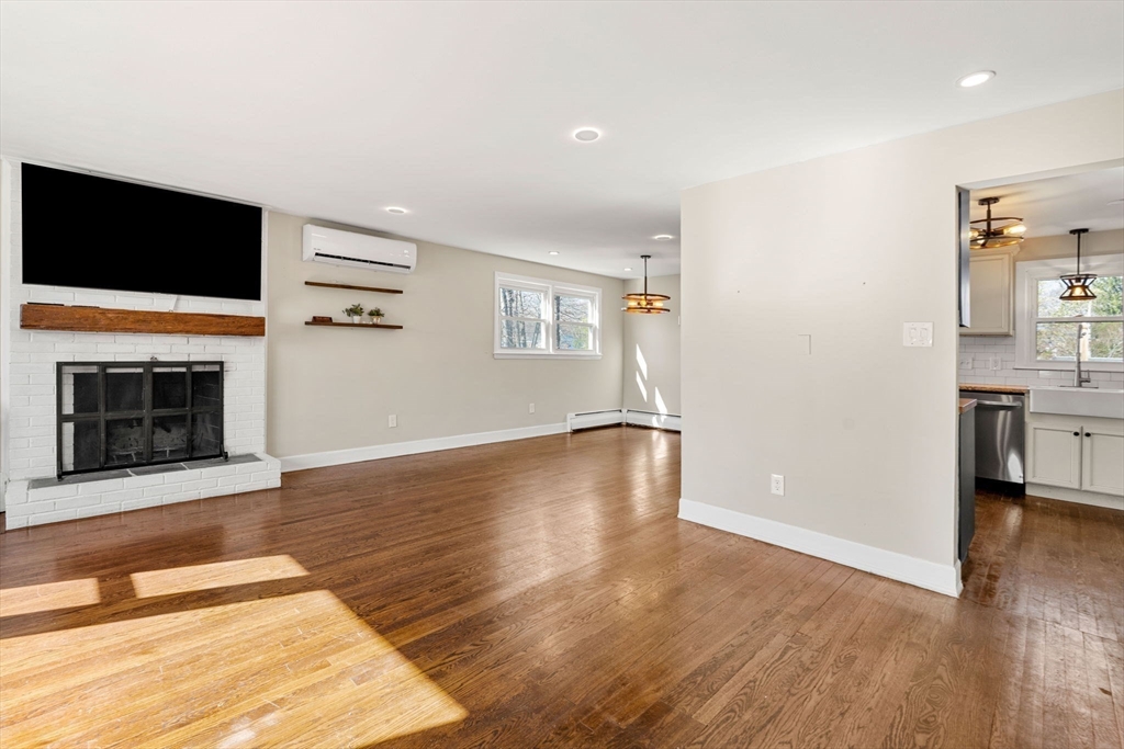 19 Smith Road Randolph, MA 02368 - Photo 8 of 40