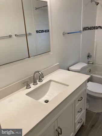 $1,466 | 612 Kennebec Avenue, Unit B2, Takoma Park, MD 20912