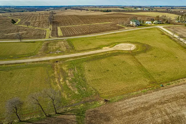 $74,900 | Lot 33 Briar, Monroe, WI 53566