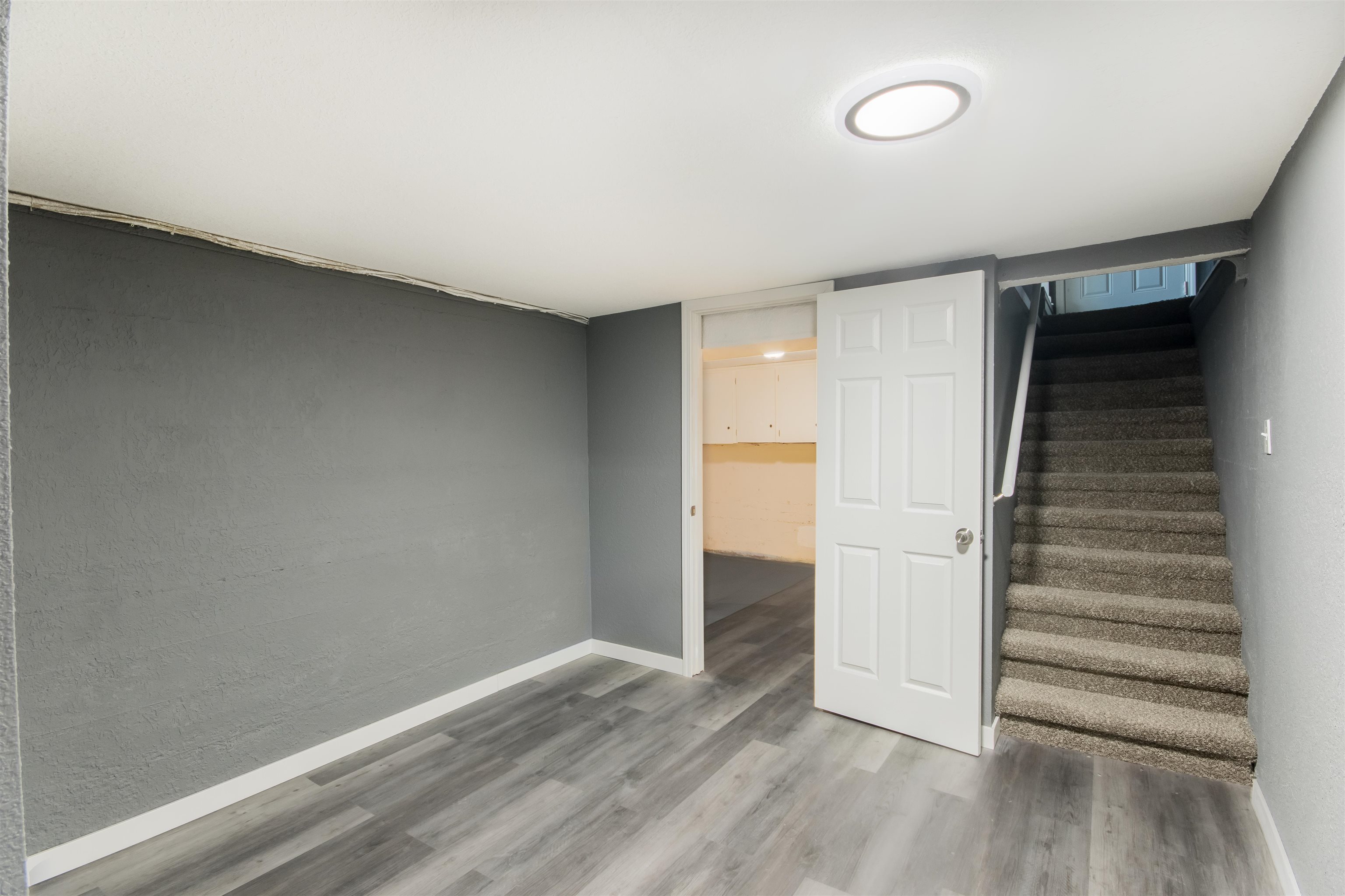 545 South Glendale Street Wichita, KS 67218 - Photo 18 of 32