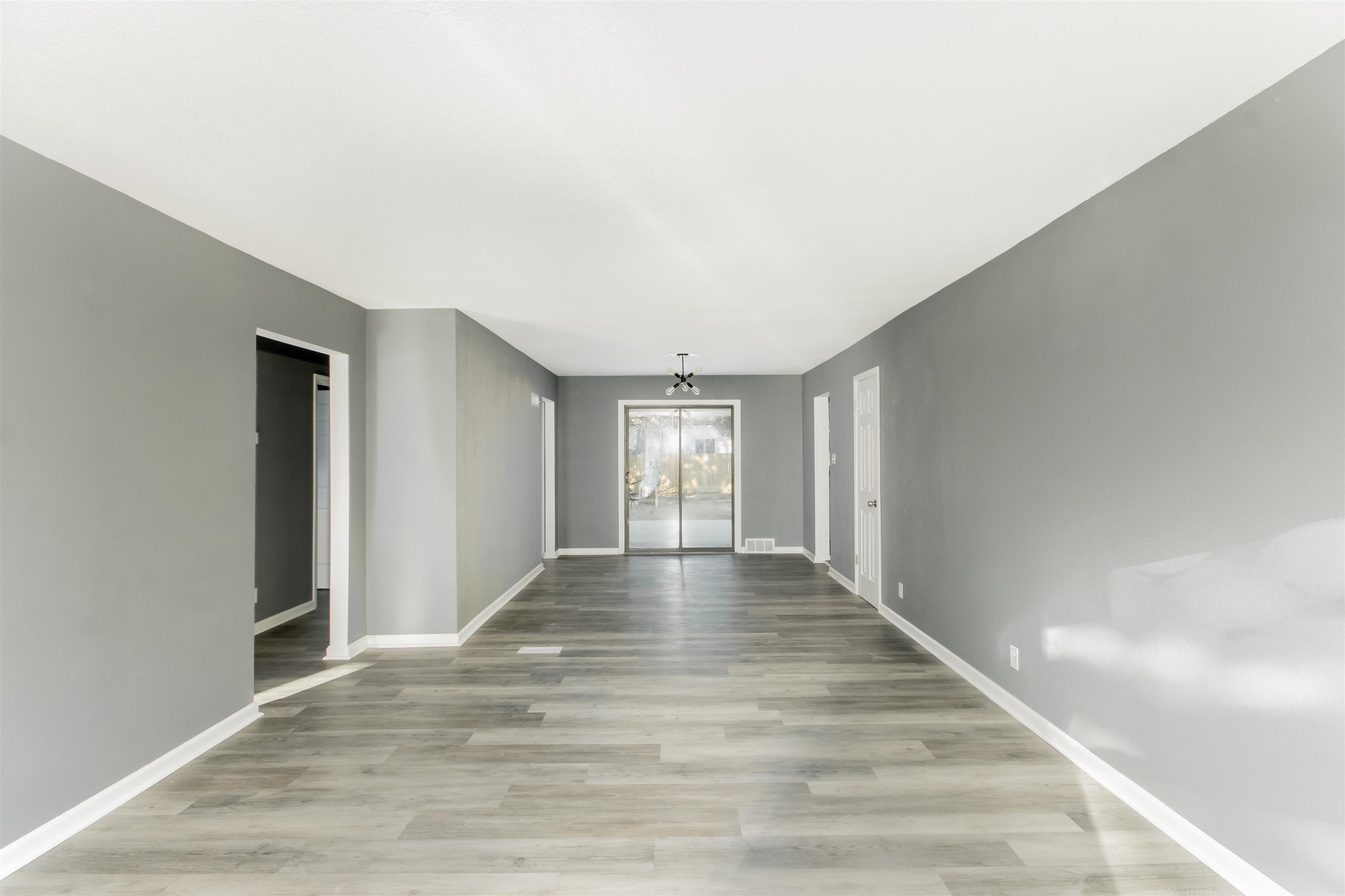 545 South Glendale Street Wichita, KS 67218 - Photo 4 of 32