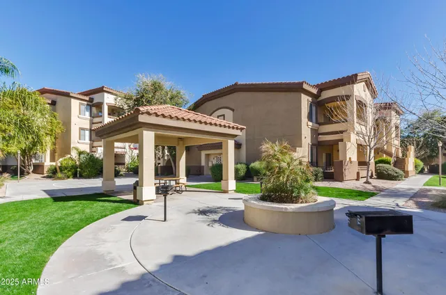 $299,999 | 10136 East Southern Avenue, Unit 3091, Mesa, AZ 85209