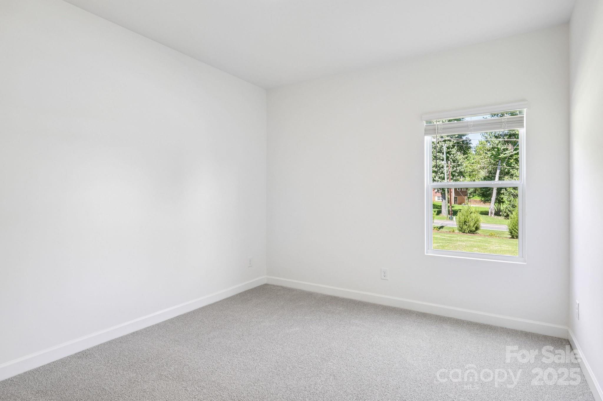 161 Murphy Mdw Road Mocksville, NC 27028 - Photo 22 of 29 an empty room with a window